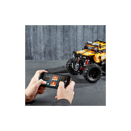 Конструктор LEGO 4x4 X-Treme Off-Roader 958 деталей (42099) - изображение 7